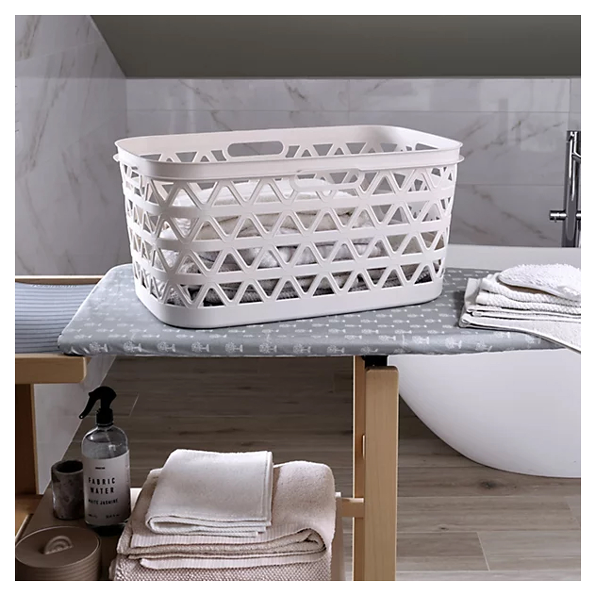 Curver Korpa za veš 45 L cisti bijela OCEANA / 271194