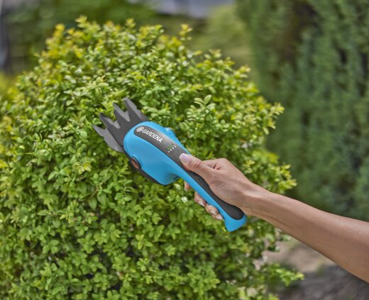 GARDENA Set akumulatorske makaze za rezanje trave i žive ograde / 9885-20 – prikaz 2